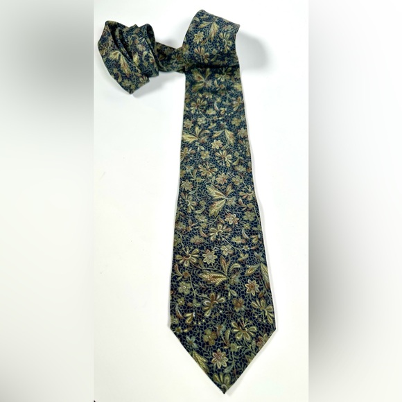 Fendi Flowey Neck tie - Picture 2 of 5